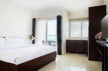 Appartamento Ariva Royal Hill Pattaya Esterno foto